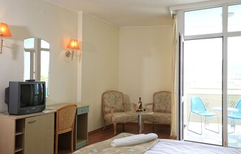 grand hotel oasis