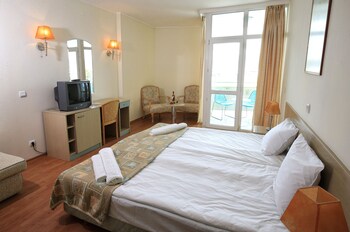 grand hotel oasis