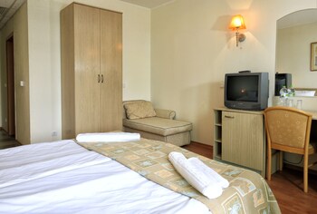 grand hotel oasis