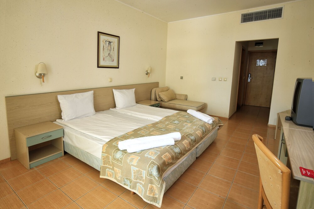 grand hotel oasis