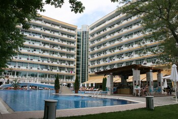 grand hotel oasis