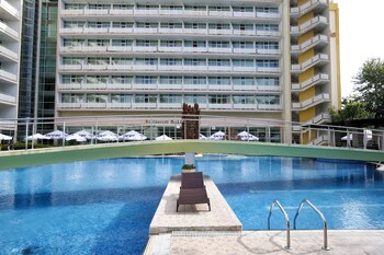 grand hotel oasis