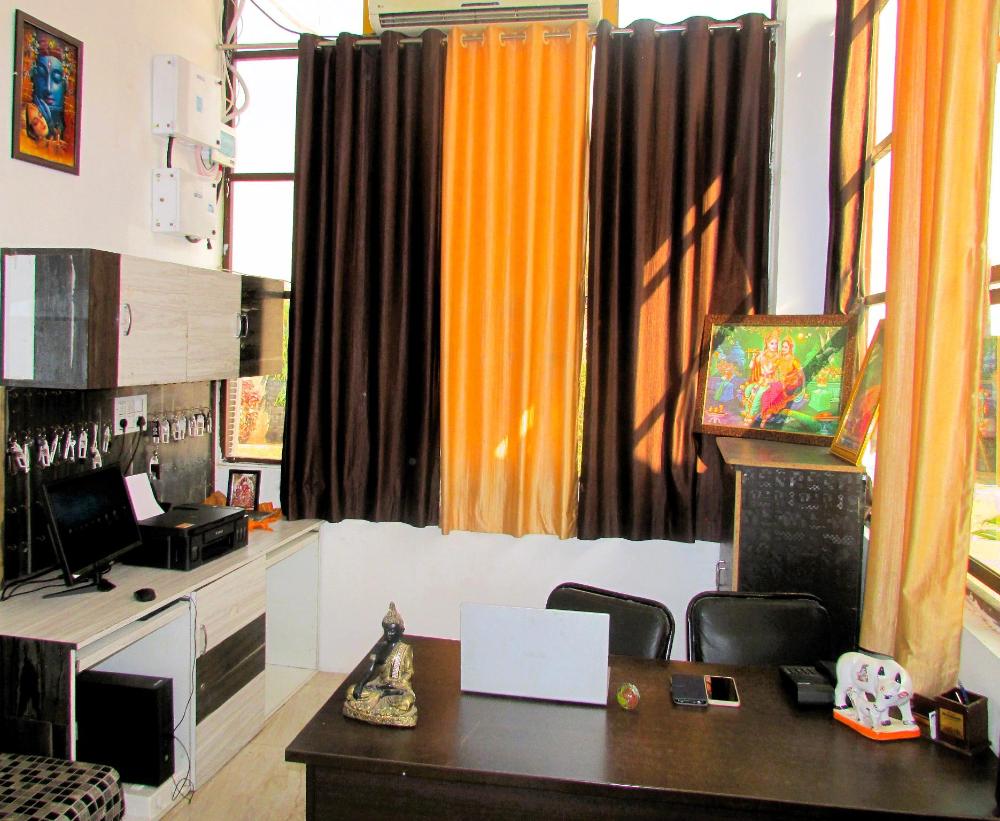 hotel celebration green