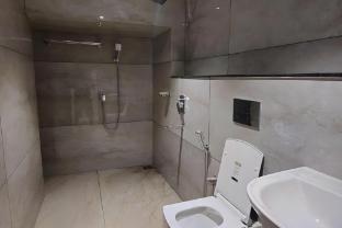 7 the business hotel