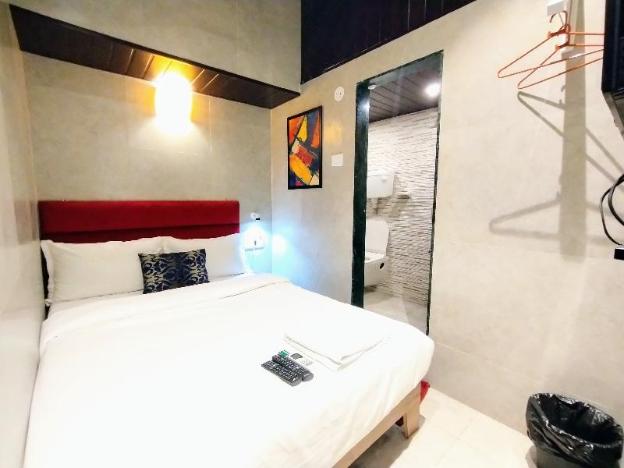 hotel eros near mumbai international airport t2