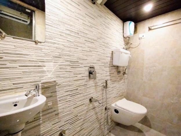 hotel eros near mumbai international airport t2