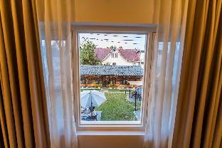Hotel Firdous By Solaire,India>>Srinagar,3 star