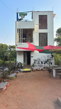 the last stop backpackers hostel