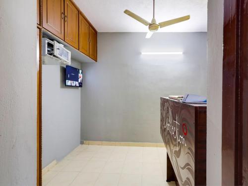 super hotel o valasaravakkam near chandra metro mall