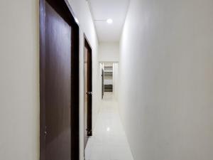 super hotel o valasaravakkam near chandra metro mall