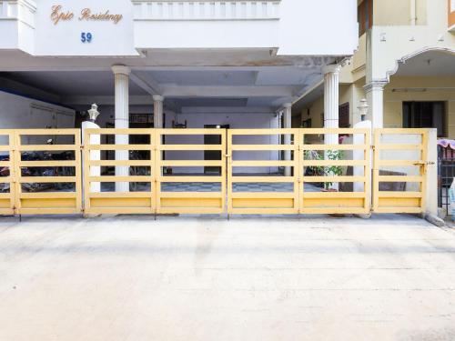 super hotel o valasaravakkam near chandra metro mall