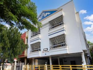 Super Hotel O Valasaravakkam Near Chandra Metro Mall,India>>Chennai,4 star