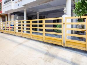 super hotel o valasaravakkam near chandra metro mall
