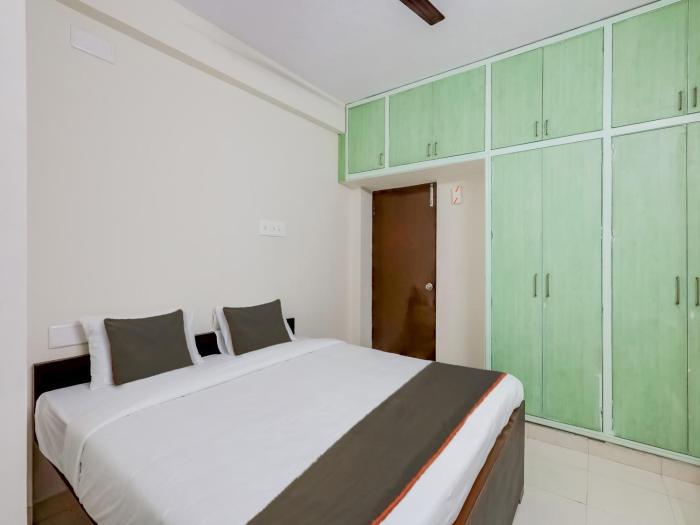 super hotel o valasaravakkam near chandra metro mall