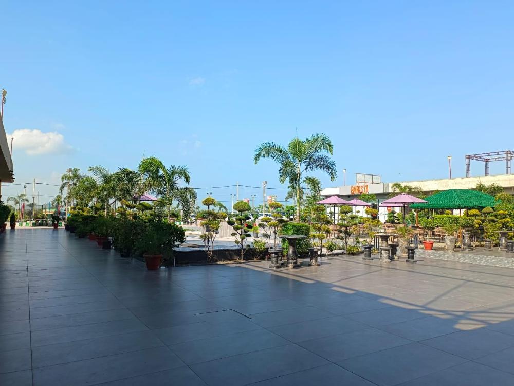 the prince highway hotel