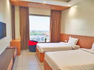 the prince highway hotel