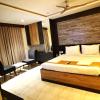 hotel jbs minerva grand