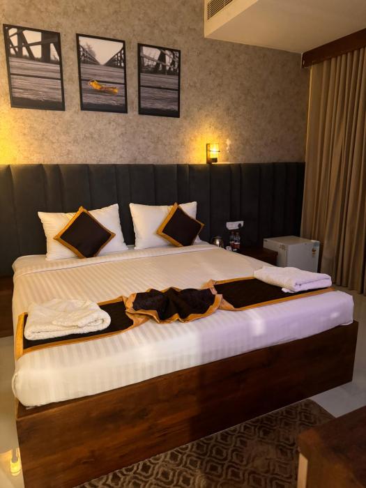 hotel jbs minerva grand