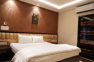 L. R Residency,India>>Kanchipuram,4 star