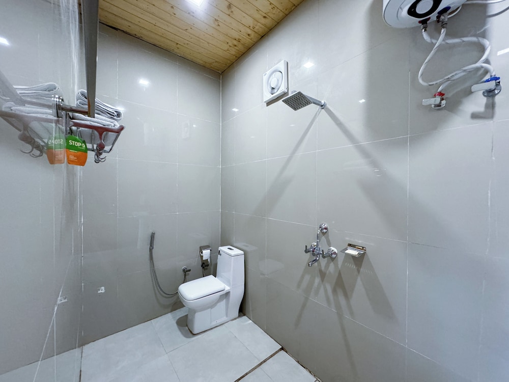 the leisure cave on the ganges