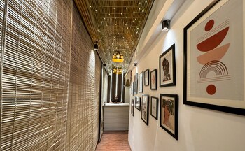 the leisure cave on the ganges