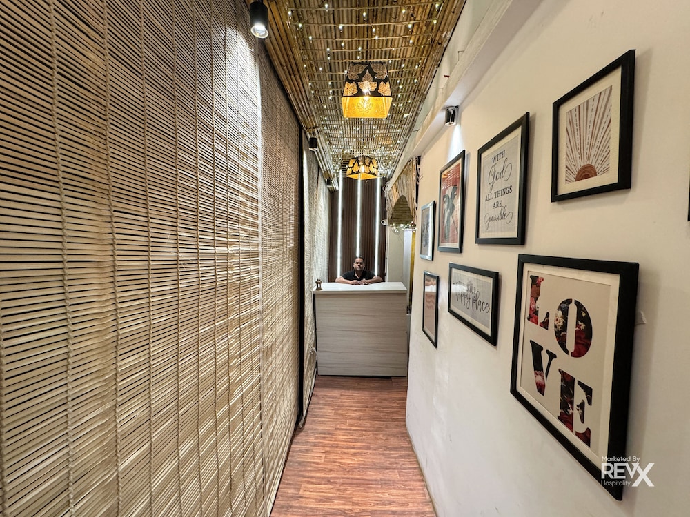 the leisure cave on the ganges