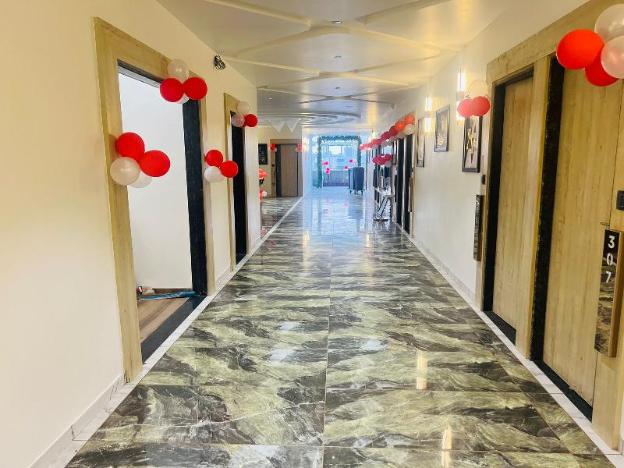 hotel sr laxmi
