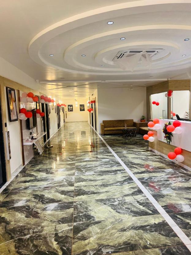 hotel sr laxmi