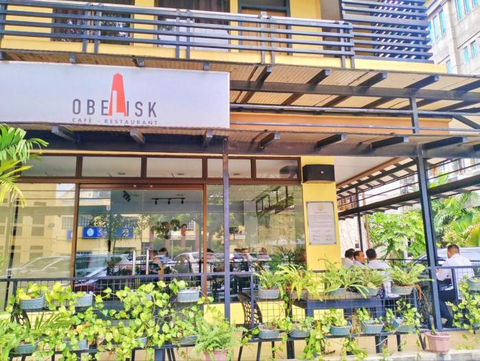 arzo hotel grand lodge