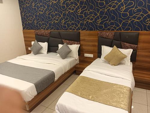 hotel lakeview vadodara