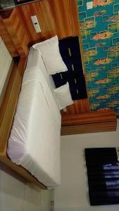 hotel lakeview vadodara