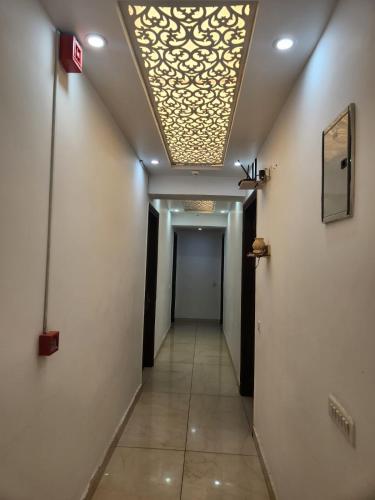 airport hotel mayank plaza