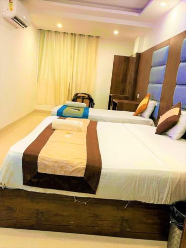 airport hotel mayank plaza