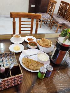 Airport Hotel Mayank Plaza,Shahdara,3 star