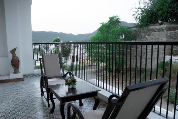 tripli hotels gadh bansiya