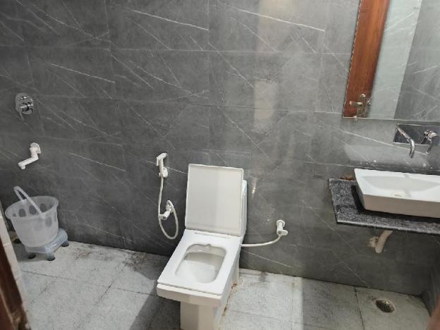 hotel ambience plaza