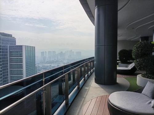 eaton suites klcc by falmas