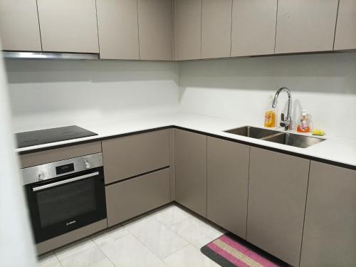eaton suites klcc by falmas