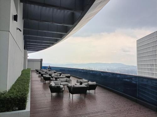 eaton suites klcc by falmas