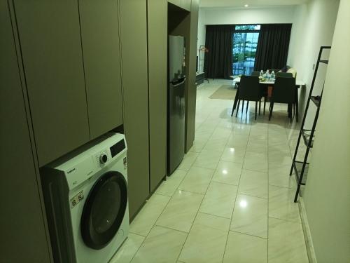eaton suites klcc by falmas