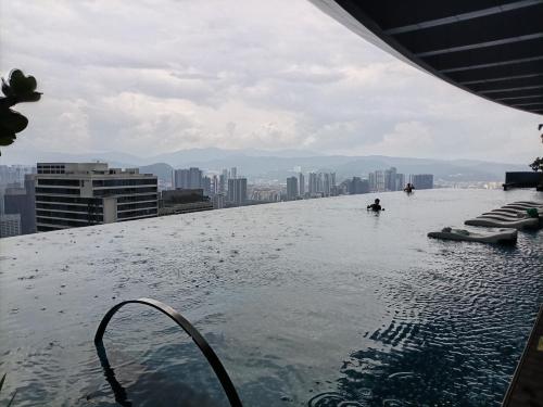 eaton suites klcc by falmas