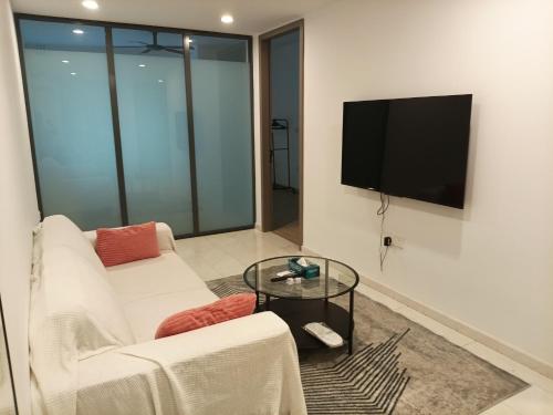 eaton suites klcc by falmas