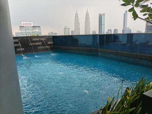 eaton suites klcc by falmas