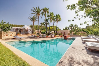 can lluc boutique hotel and luxury villas