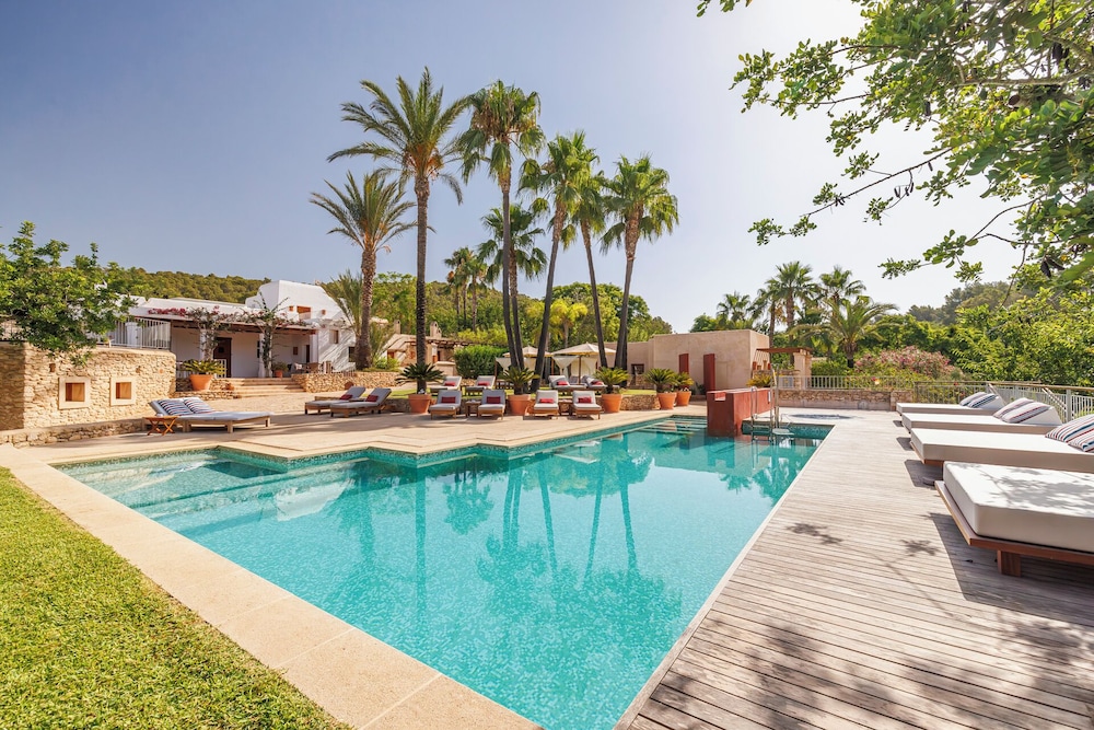 can lluc boutique hotel and luxury villas