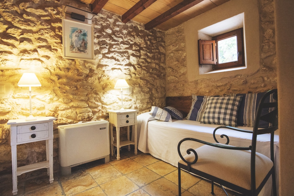 can lluc boutique hotel and luxury villas