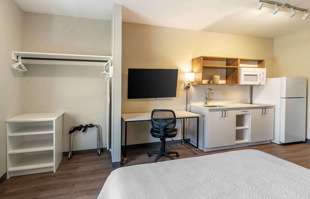 extended stay america premier suites fort myers airport