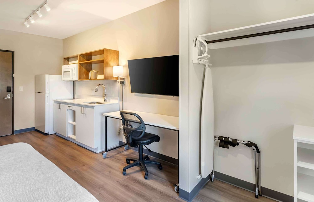 extended stay america premier suites fort myers airport