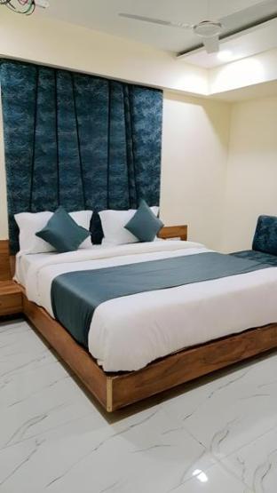 hotel new kunj villa