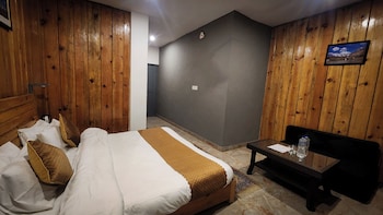 neelkanth retreat mukteashwar